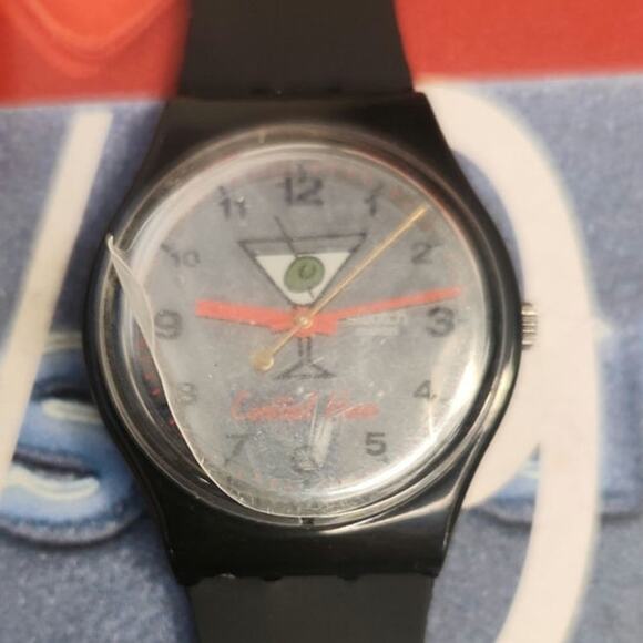 Swatch watch HANGOVER GB196PACK Worldwide Packagings Designed by Modern Dog Co. - Picture 4 of 14